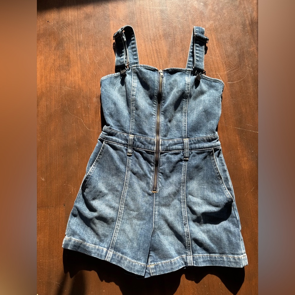 Alice + Olivia Sleeveless Sweetheart Denim Jeans Romper Blue Womens Size 27 NWOT - Picture 2 of 10
